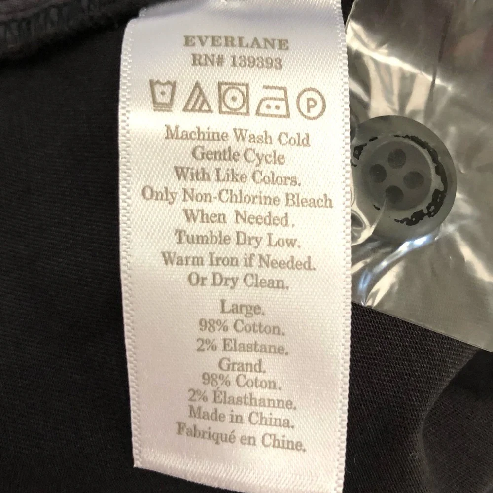 Everlane Black Drawstring Shorts Size Large